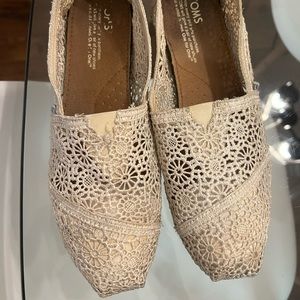 Toms Natural Crochet Size 8